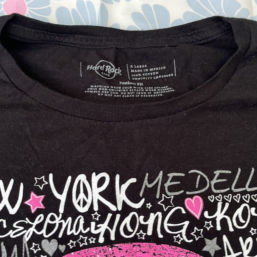 HARD ROCK CAFE TEE - Picture 2 of 3
